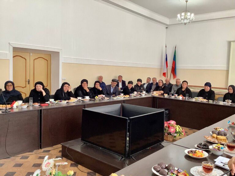 Укажите подпись к картинке.